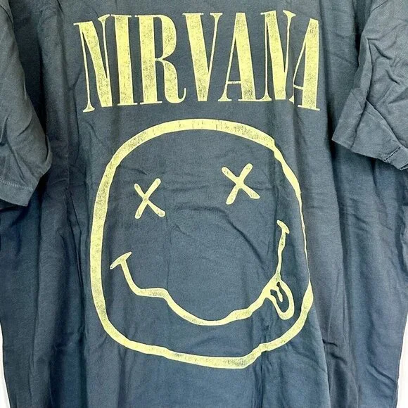 Daydreamer Nirvana Smiley Merch Tee - Medium - Picture 3 of 8